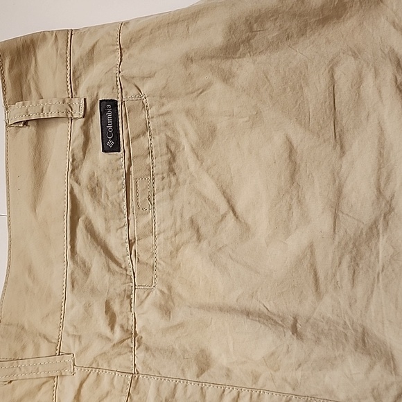 Women's Columbia Tan Shorts Size 4/L - Picture 5 of 13